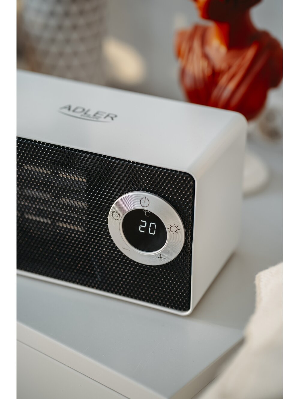 Adler | AD 7746 | Ceramic fan heater | 1000 W | Number of power levels 2 | White 5 Adler | AD 7746 | Ceramic fan heater | 1000 W | Number of power levels 2 | White 5