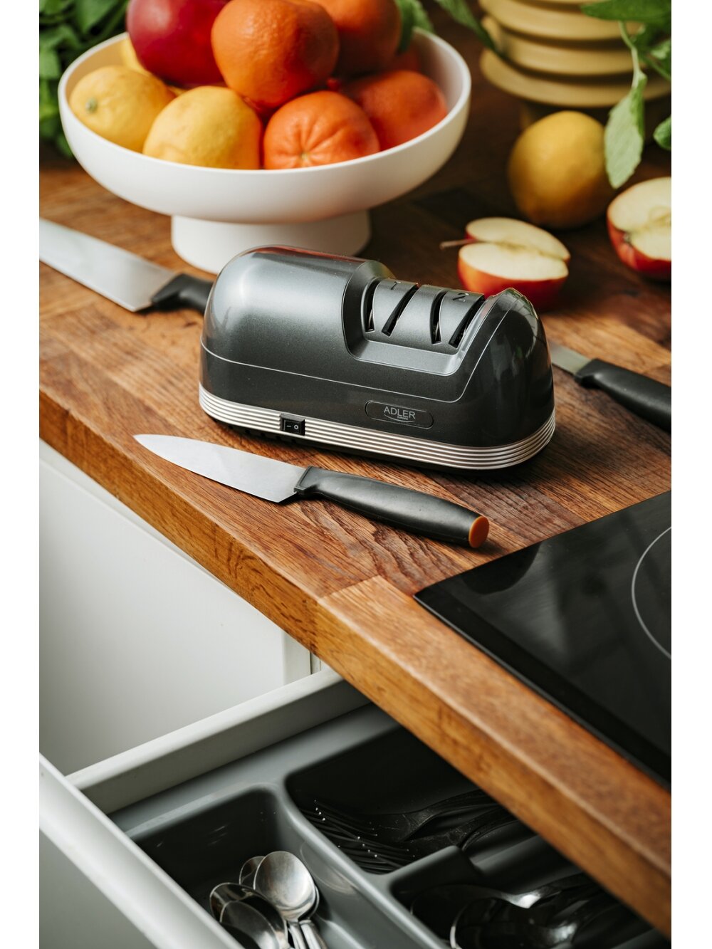 Adler Electric Knife Sharpener | AD 4508 | Black | 60 W 9 Adler Electric Knife Sharpener | AD 4508 | Black | 60 W 9