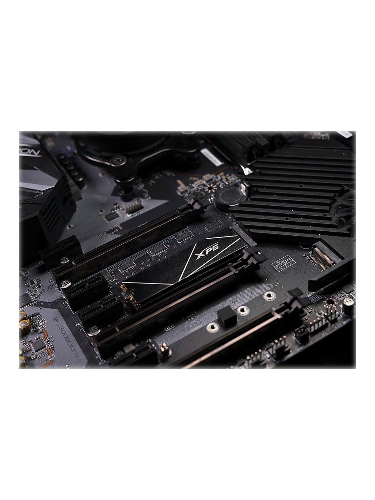 ADATA | XPG Gammix S70 BLADE | 1000 GB | SSD form factor M.2 2280 | Solid-state drive interface PCIe Gen4x4 | Read speed 7400 MB/s | Write speed 6400 MB/s 8 ADATA | XPG Gammix S70 BLADE | 1000 GB | SSD form factor M.2 2280 | Solid-state drive interface PCIe Gen4x4 | Read speed 7400 MB/s | Write speed 6400 MB/s 8