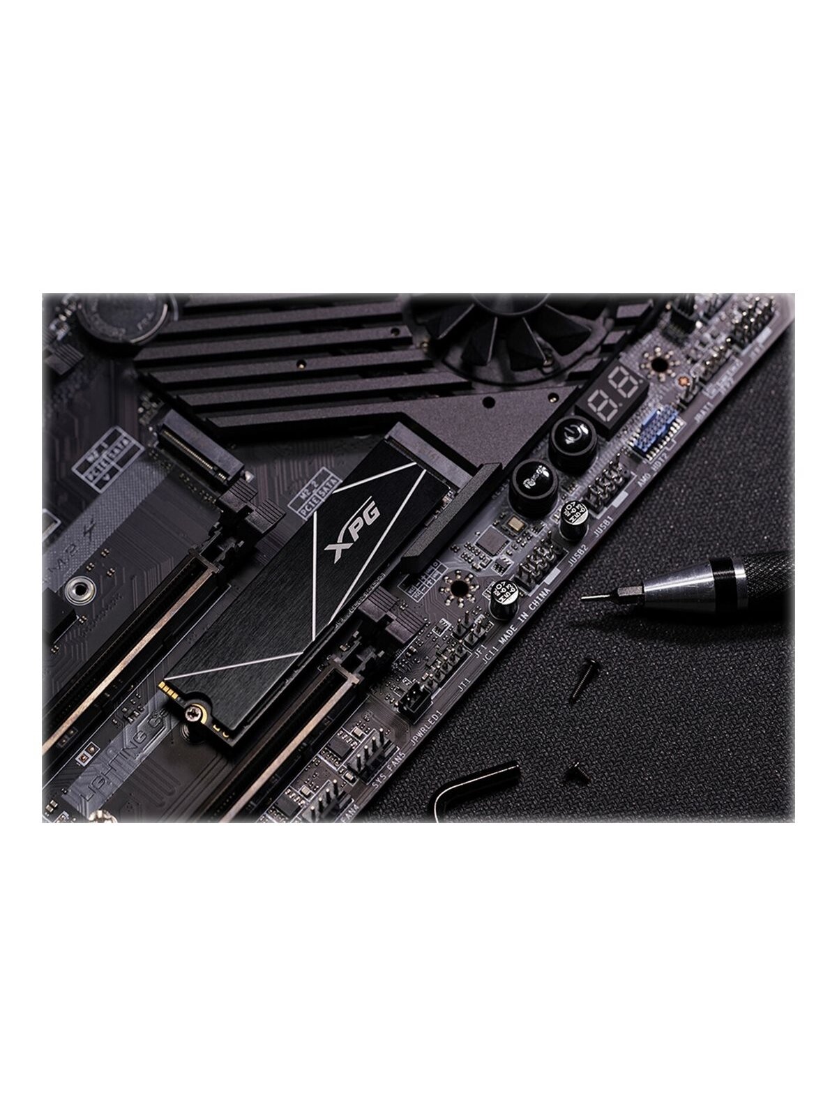 ADATA | XPG Gammix S70 BLADE | 1000 GB | SSD form factor M.2 2280 | Solid-state drive interface  PCIe Gen4x4 | Read speed 7400 MB/s | Write speed 6400 MB/s 9