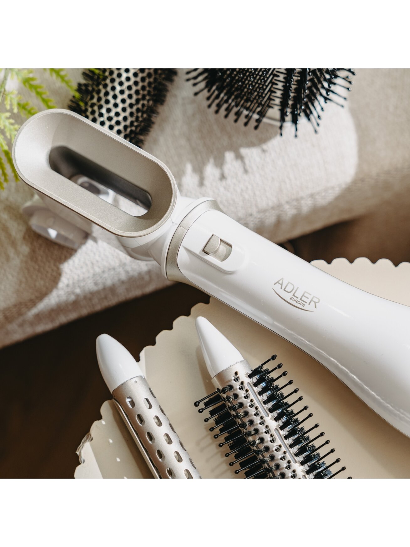Adler 5-in-1 Curling Iron-Dryer | AD 2027 | Number of heating levels 2 | 1200 W | White/Champagne 12 Adler 5-in-1 Curling Iron-Dryer | AD 2027 | Number of heating levels 2 | 1200 W | White/Champagne 12