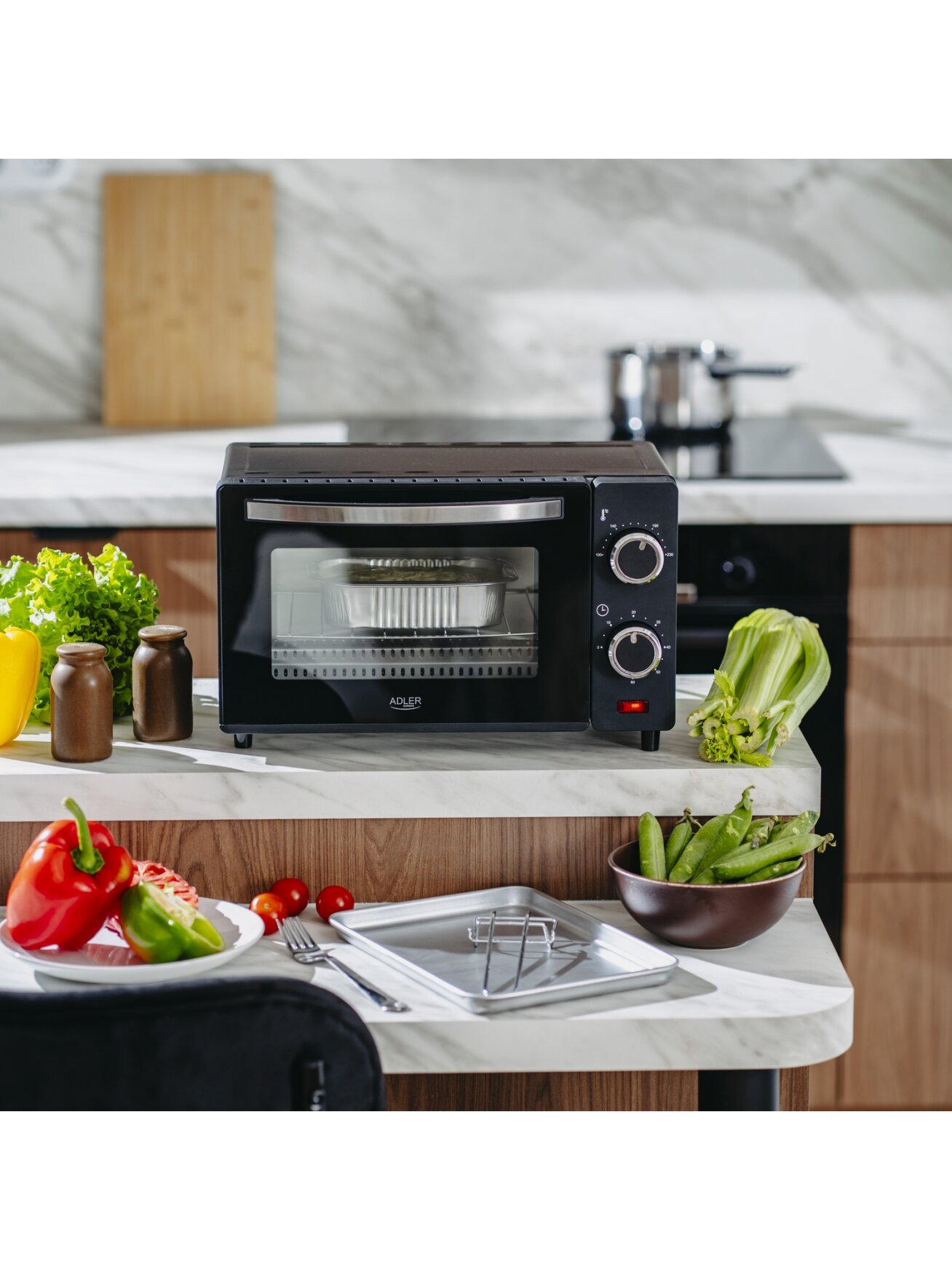 Adler Electric oven | AD 6032 | 9 L | 650 W | Black 12 Adler Electric oven | AD 6032 | 9 L | 650 W | Black 12