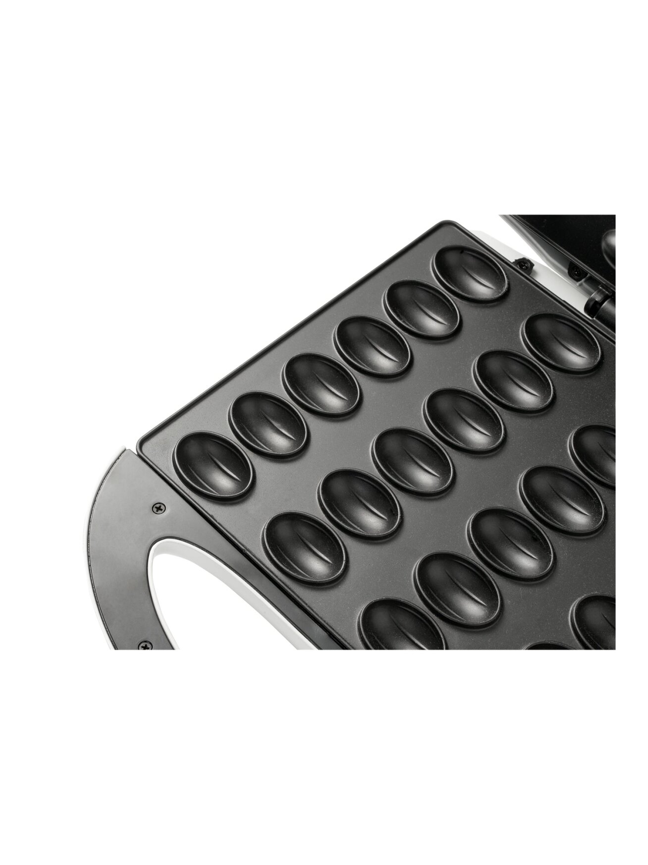 Adler | Nut maker | AD 3039 | Nut maker | 1600 W | Number of pastry 24 | Nuts 7 Adler | Nut maker | AD 3039 | Nut maker | 1600 W | Number of pastry 24 | Nuts 7