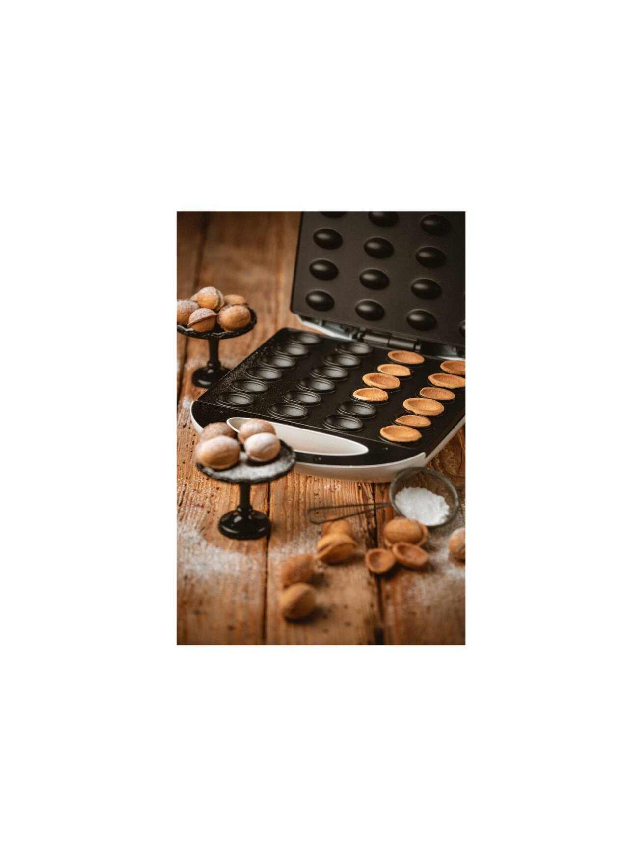 Adler | Nut maker | AD 3039 | Nut maker | 1600 W | Number of pastry 24 | Nuts 9 Adler | Nut maker | AD 3039 | Nut maker | 1600 W | Number of pastry 24 | Nuts 9