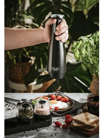 Adler | Electric Salt and pepper grinder | AD 4449b | Housing material ABS plastic | 7 W | Lithium | Matte Black 6 Adler | Electric Salt and pepper grinder | AD 4449b | Housing material ABS plastic | 7 W | Lithium | Matte Black 6