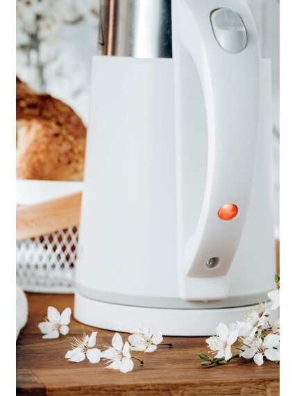 Adler | Kettle | AD 1372 | Electric | 800 W | 0.6 L | Plastic/Stainless steel | 360° rotational base | White 9 Adler | Kettle | AD 1372 | Electric | 800 W | 0.6 L | Plastic/Stainless steel | 360° rotational base | White 9