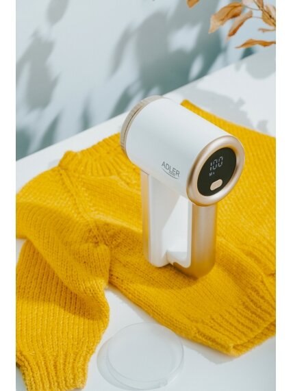 Adler | Lint remover | AD 9617 | White/Gold | Rechargeable battery | 5 W 4