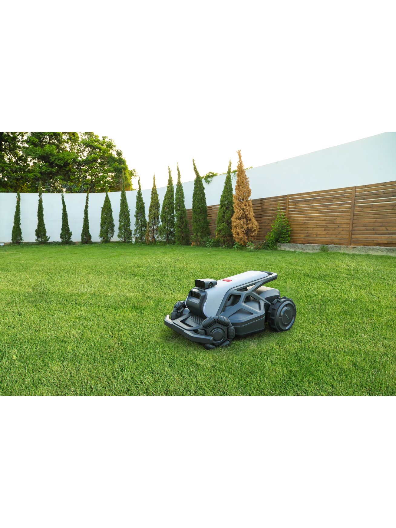 AIRSEEKERS LIMITED | Tron MAX 300° AI Vision Mulching Mower, 3600m², Ai Vision + NRTK 9