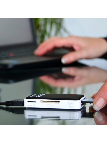 AXAGON External 5-slot reader | CRE-X1 7 AXAGON External 5-slot reader | CRE-X1 7