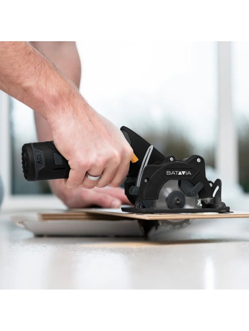 Batavia B.V. | 12V Cordless Circular Saw 85 mm - Fixxpack 2.0 Set (incl. 2.0Ah battery & USB-C charging cable) 2