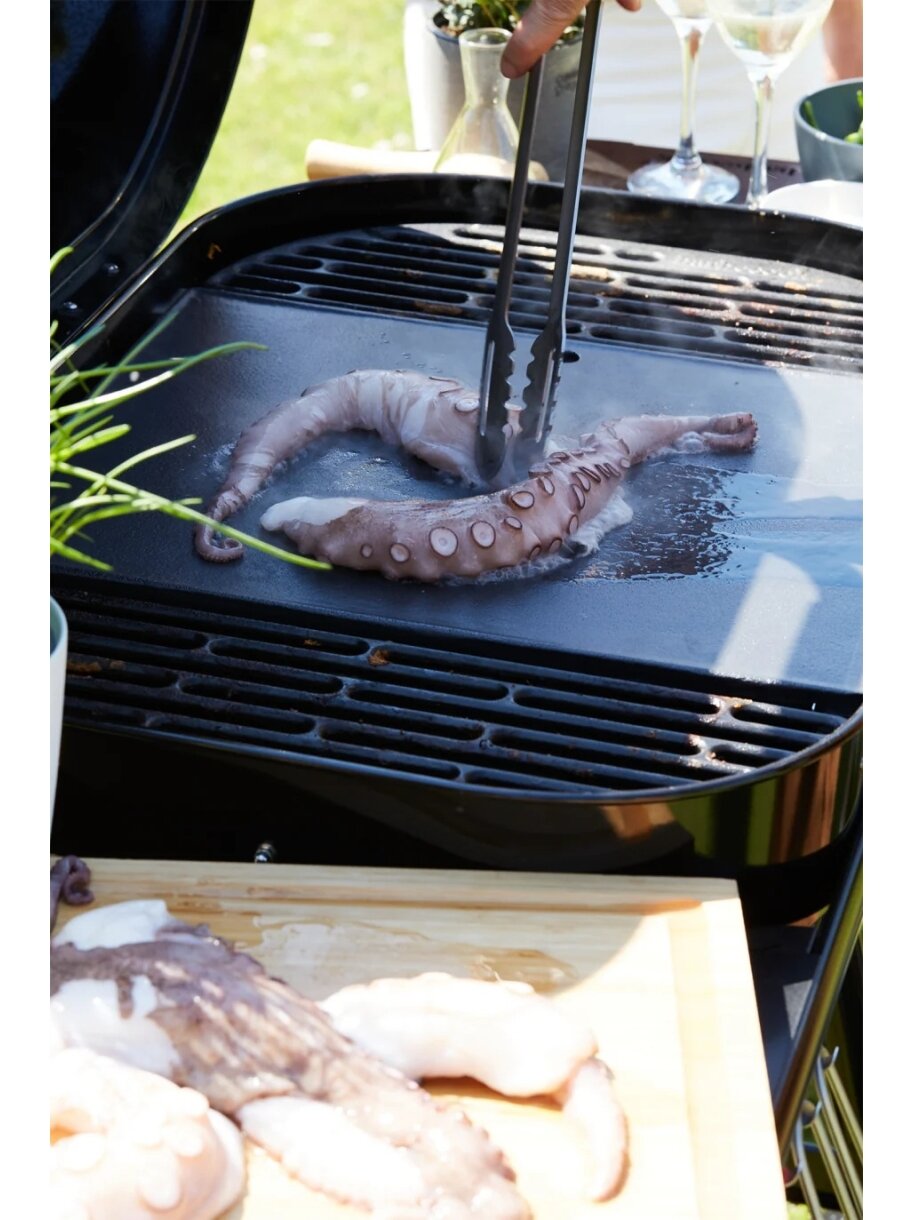 Barbecook Charcoal Barbecue Magnus Premium, 85 x 64 x 110 cm | BC-CHA-1069 | Black 2 Barbecook Charcoal Barbecue Magnus Premium, 85 x 64 x 110 cm | BC-CHA-1069 | Black 2