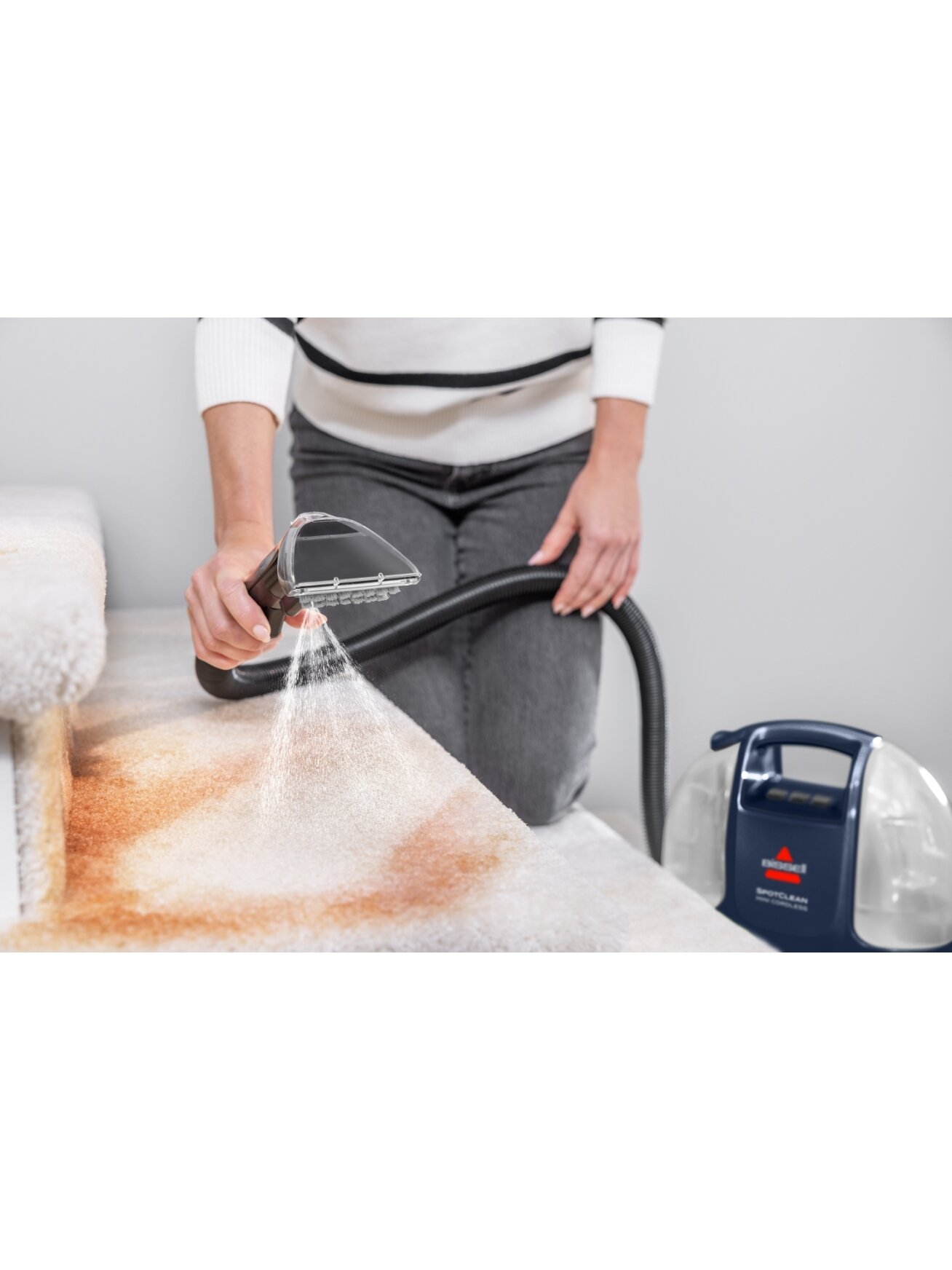 Bissell | Carpet and Upholstery Cleaner | SpotClean Mini | Cordless operating | Washing function | 165 W | 18 V | Operating time (max) 20 min 3