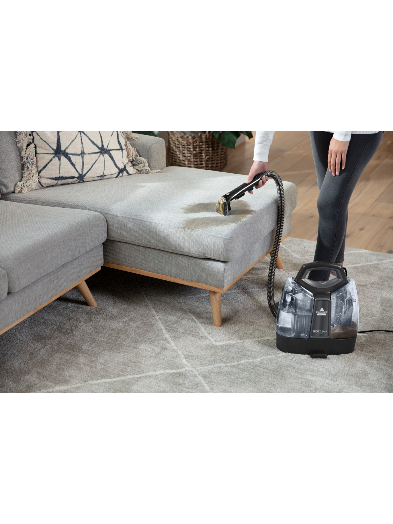 Bissell | SpotClean Plus Cleaner | 3724N | Corded operating | 330 W | Black/Titanium | 24 month(s) 2