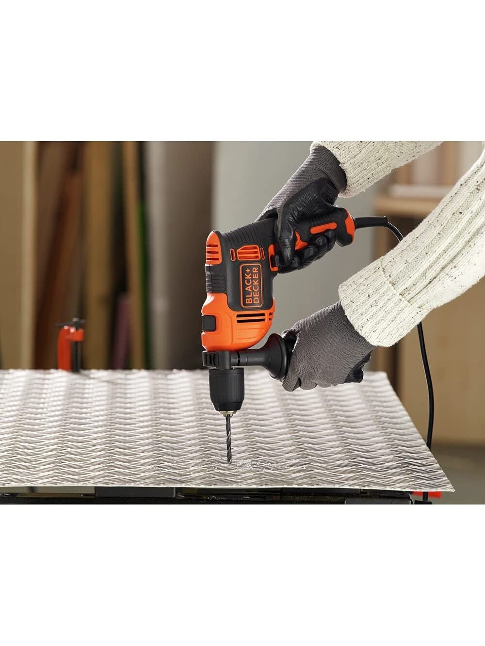 BLACK & DECKER | Rotary Hammer | BEH710-QS | 710 W 4