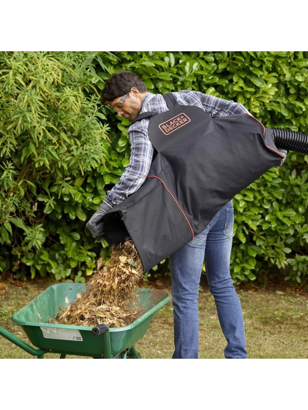 BLACK & DECKER | BEBLV301-QS | Leaf Blower 4