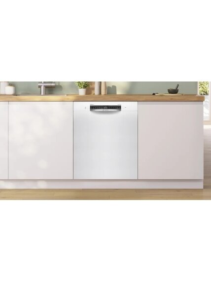 Bosch Dishwasher | SMU4HMW02S | Built-in | Width 60 cm | Number of place settings 14 | Number of programs 6 | Energy efficiency class D | Display | AquaStop function | White 9