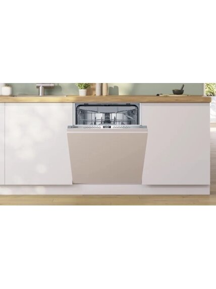 Bosch Dishwasher | SMV4EMX71S | Built-in | Width 60 cm | Number of place settings 14 | Number of programs 6 | Energy efficiency class B | Display | AquaStop function | White 1