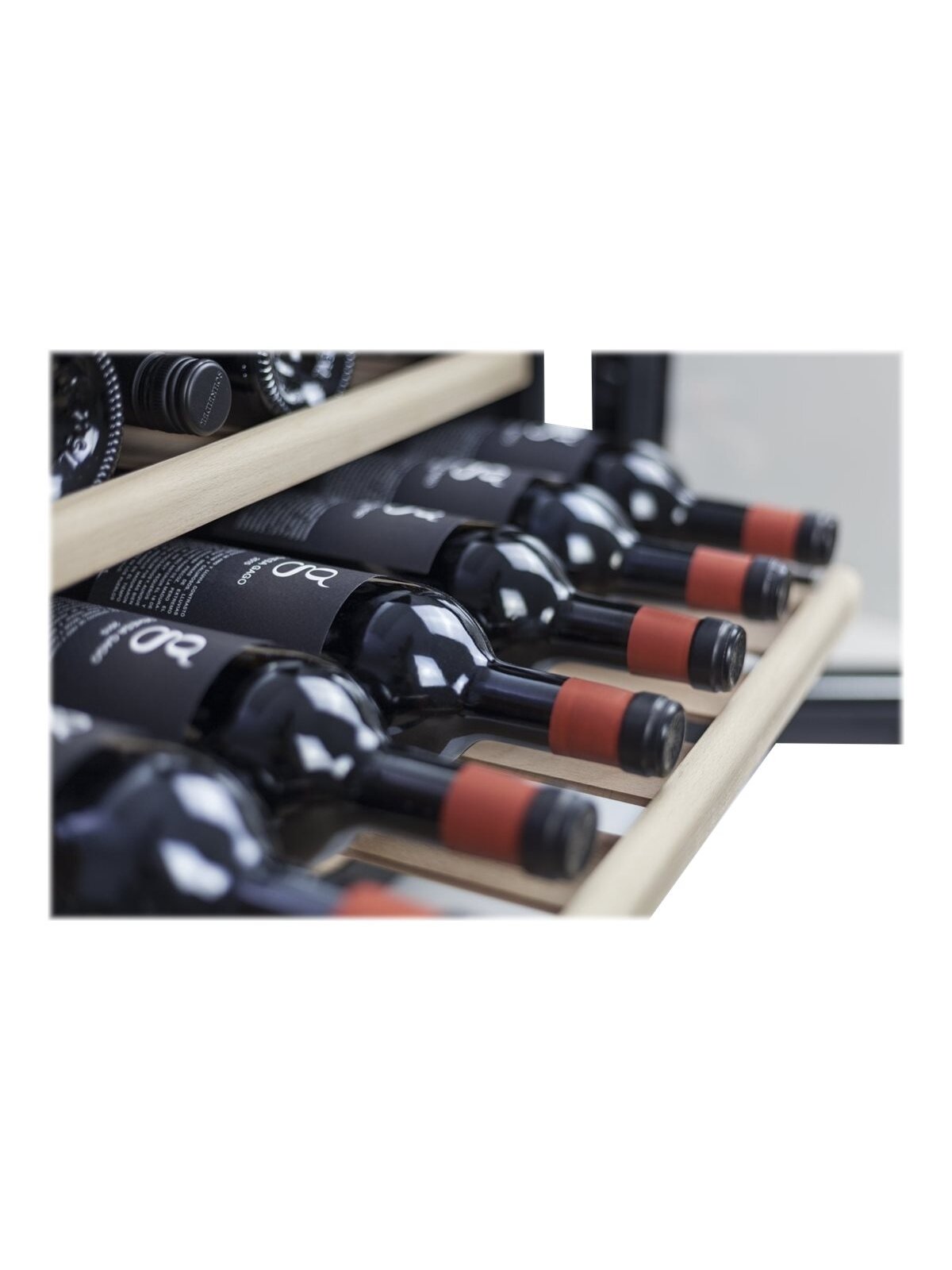 Caso | Wine cooler | WineSafe 18 EB | Energy efficiency class G | Built-in | Bottles capacity 18 bottles | Cooling type Compressor technology | Black 8