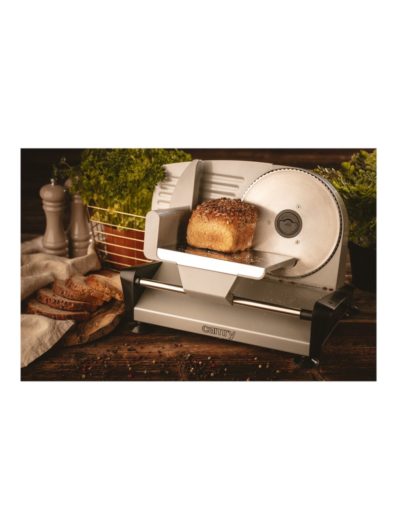 Camry | Food slicers | CR 4702 | Stainless steel | 200 W | 190 mm 6 Camry | Food slicers | CR 4702 | Stainless steel | 200 W | 190 mm 6