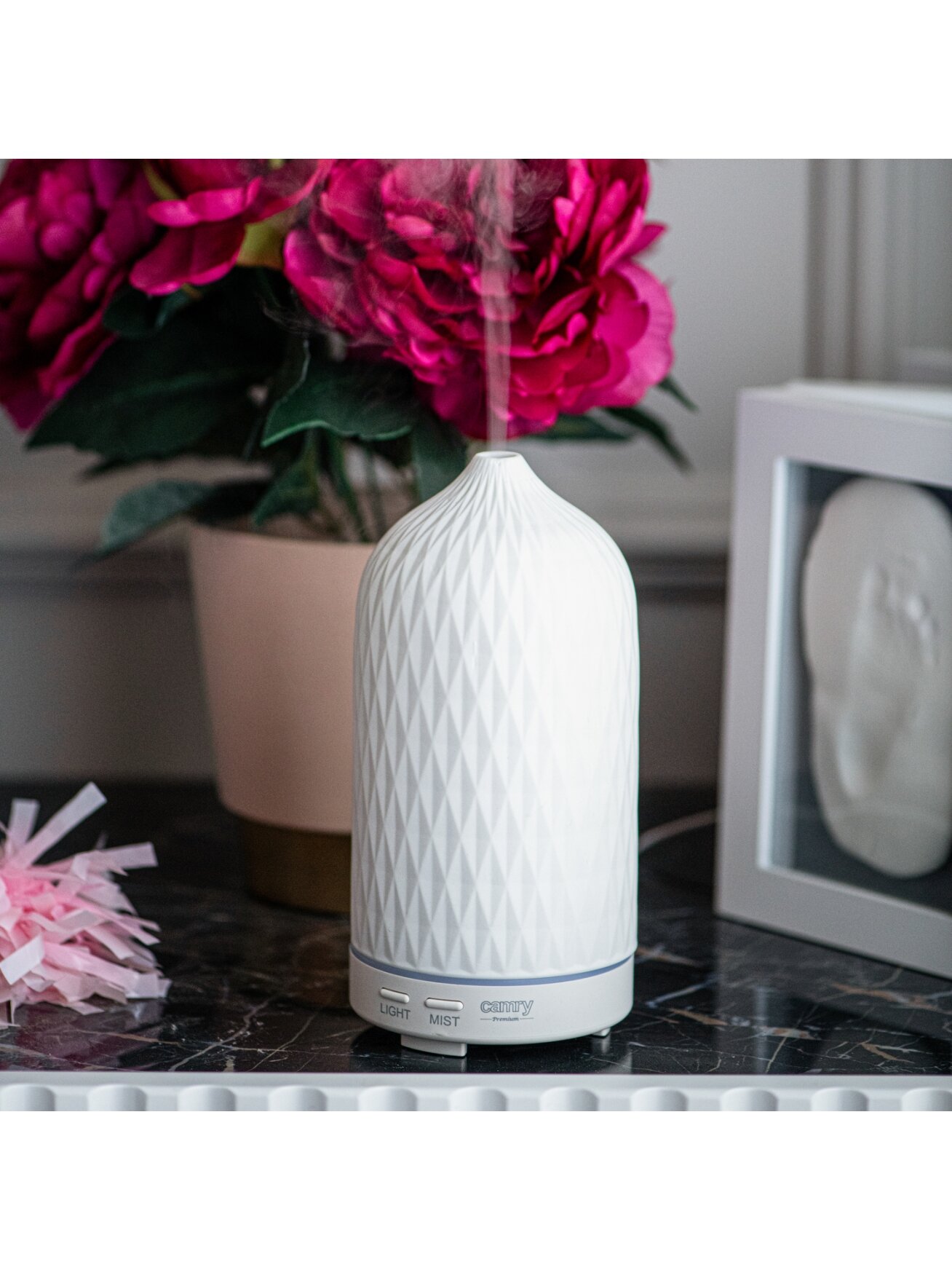 Camry | Ultrasonic aroma diffuser 3in1 | CR 7970 | Ultrasonic | Suitable for rooms up to 25 m² | White 9 Camry | Ultrasonic aroma diffuser 3in1 | CR 7970 | Ultrasonic | Suitable for rooms up to 25 m² | White 9