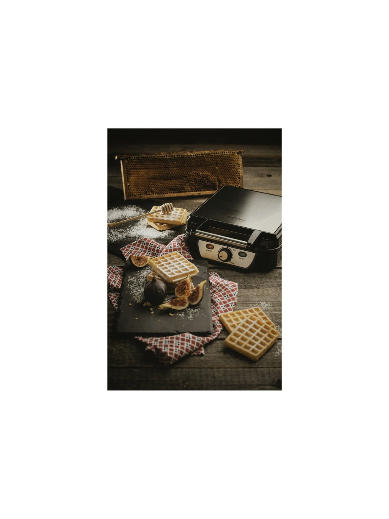 Camry | Waffle maker | CR 3025 | 1150 W | Number of pastry 4 | Belgium | Black/Stainless steel 5 Camry | Waffle maker | CR 3025 | 1150 W | Number of pastry 4 | Belgium | Black/Stainless steel 5