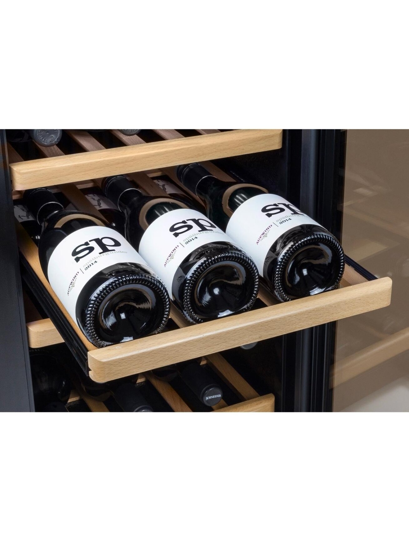 Caso | Wine cooler | WineComfort 24 | Energy efficiency class G | Showcase | Bottles capacity 24 bottles | Cooling type Compressor technology | Black 1