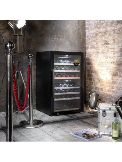 Caso | Smart Wine Cooler | WineExclusive 66 | Energy efficiency class G | Showcase | Free standing | Bottles capacity bottles | Cooling type Compressor technology | Black 2 Caso | Smart Wine Cooler | WineExclusive 66 | Energy efficiency class G | Showcase | Free standing | Bottles capacity bottles | Cooling type Compressor technology | Black 2