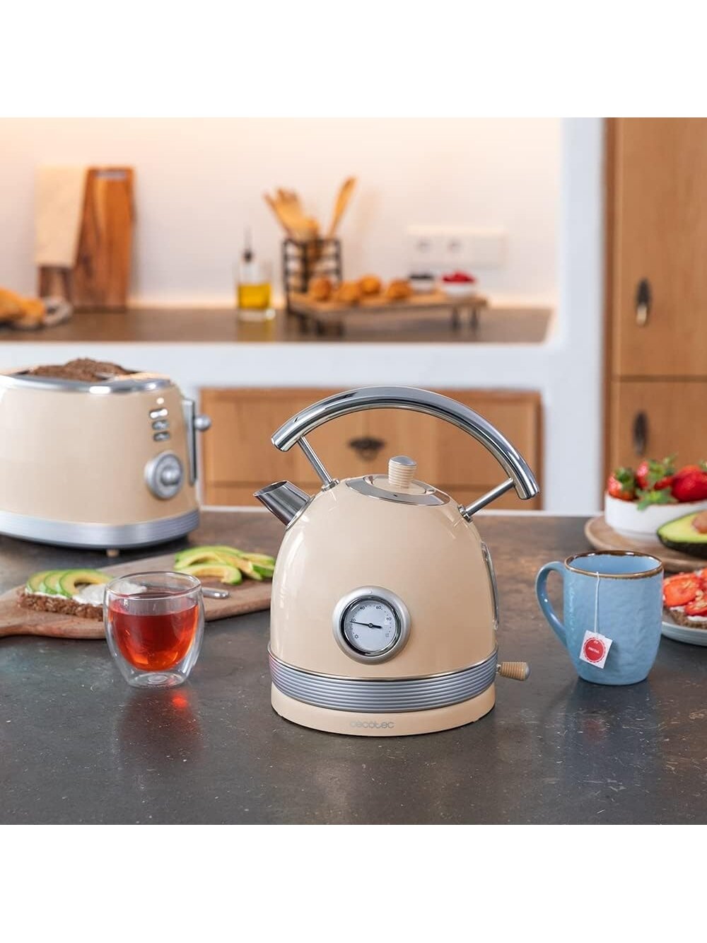 Cecotec Kettle | ThermoSense 420 Vintage | 2200 W | Electric | 1.8 L | Stainless steel | 360° rotational base | Light Beige 4