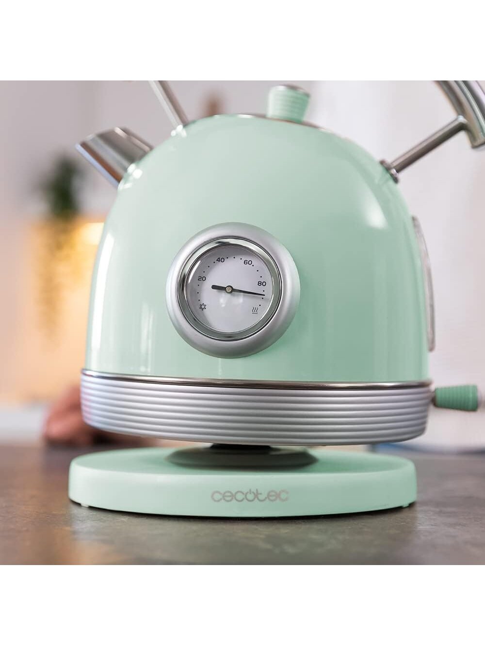 Cecotec Kettle | ThermoSense 420 Vintage | 2200 W | Electric | 1.8 L | Stainless steel | 360° rotational base | Light Green 3