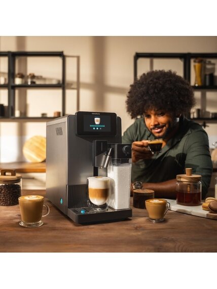 Cecotec Coffee machine | Cremmaet Latte Touch | Pump pressure 19 bar | Built-in milk frother | Super-automatic | Black | 1500 W 1 Cecotec Coffee machine | Cremmaet Latte Touch | Pump pressure 19 bar | Built-in milk frother | Super-automatic | Black | 1500 W 1