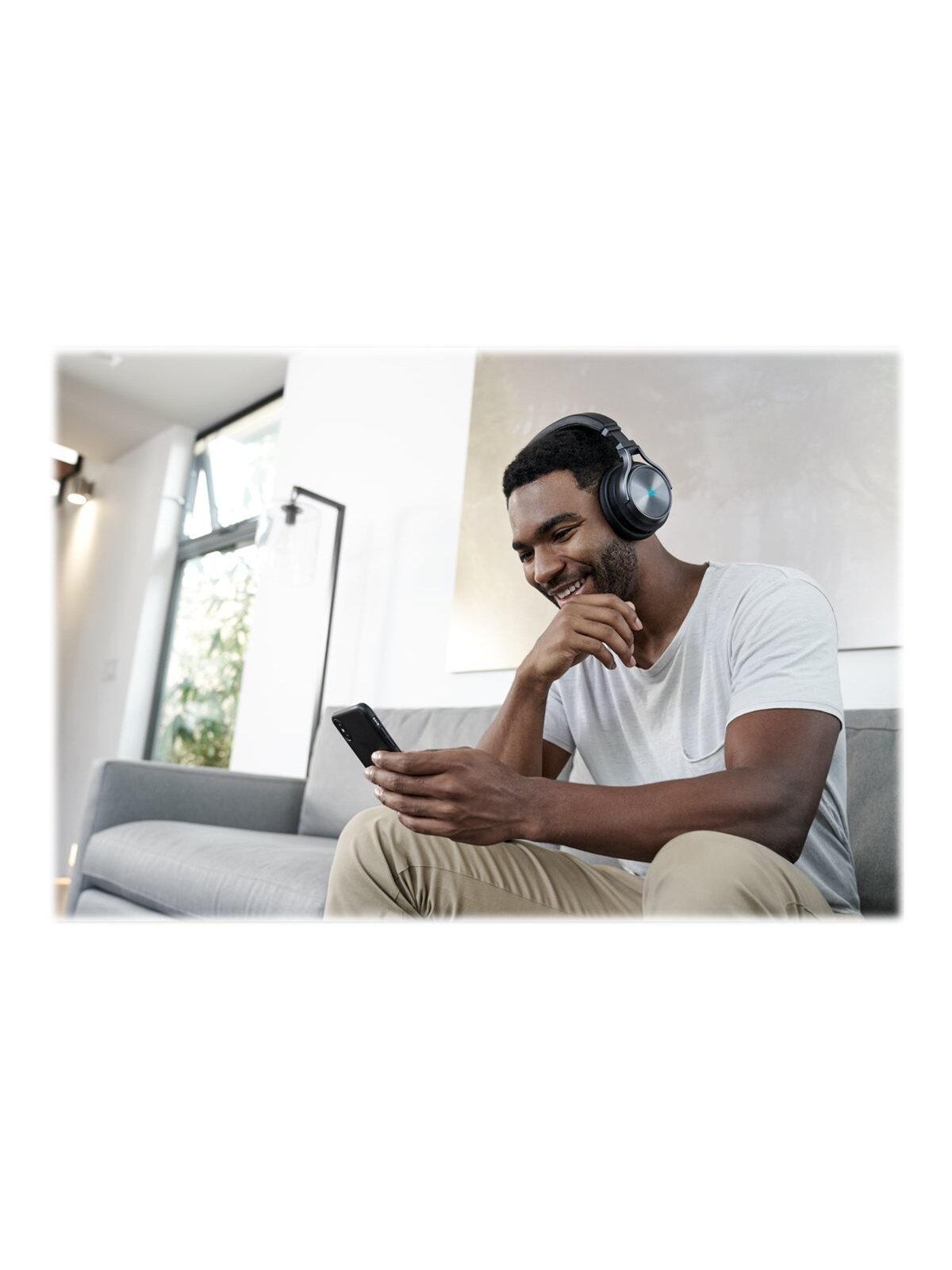 Corsair | High-Fidelity Gaming Headset | VIRTUOSO RGB WIRELESS XT | Wireless/Wired | Over-Ear | Black | Wireless 6 Corsair | High-Fidelity Gaming Headset | VIRTUOSO RGB WIRELESS XT | Wireless/Wired | Over-Ear | Black | Wireless 6