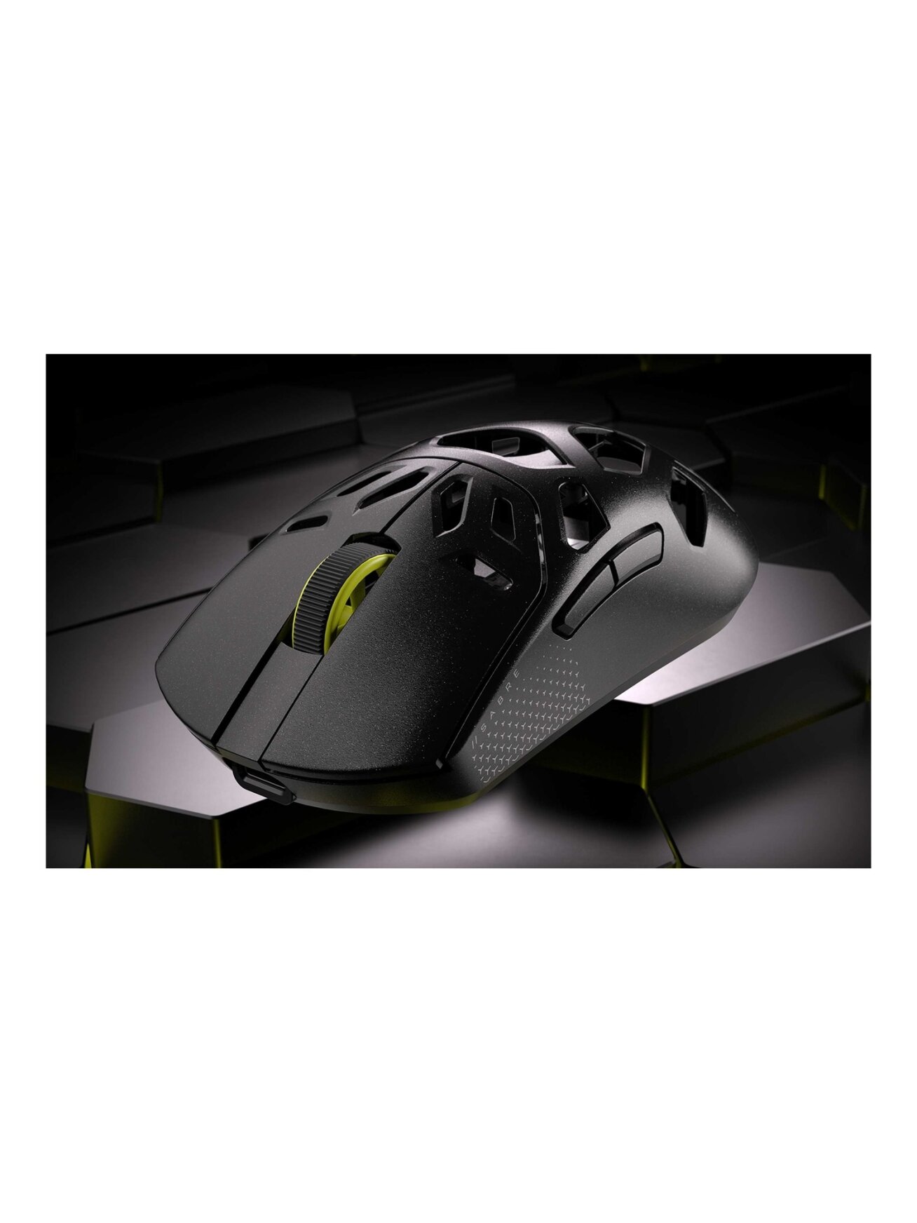 Corsair SABRE V2 PRO | Gaming Mouse | Wireless/Wired | 2.4GHz, Bluetooth, USB-C | Black 4 Corsair SABRE V2 PRO | Gaming Mouse | Wireless/Wired | 2.4GHz, Bluetooth, USB-C | Black 4