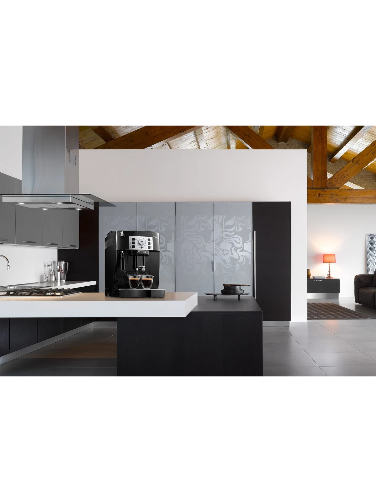 Delonghi | Coffee Maker | ECAM22.112.B Magnifica S | Pump pressure 15 bar | Built-in milk frother | Automatic | 1450 W | Black 8