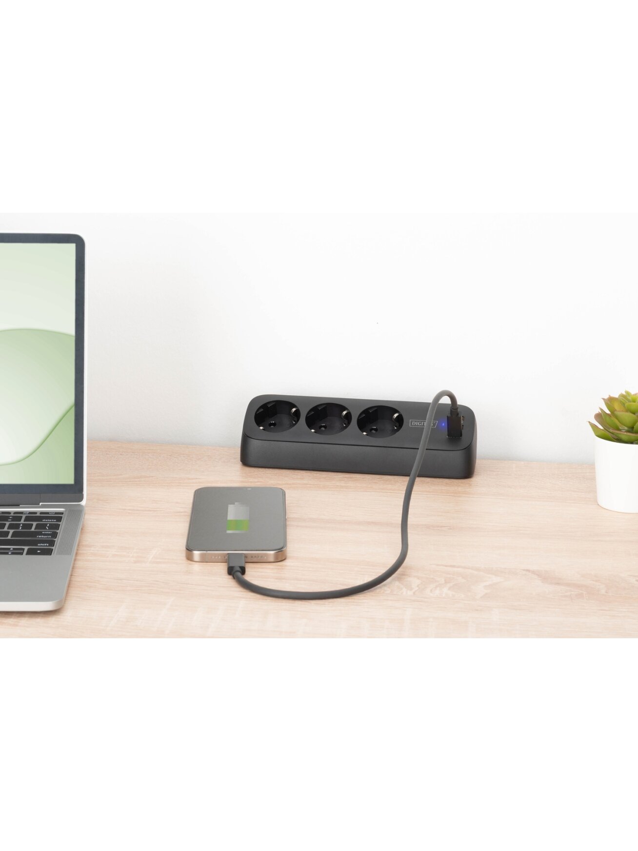 Digitus 3-way office socket strip with 2x USB-A and 1x USB-C connections | DA-70625 5 Digitus 3-way office socket strip with 2x USB-A and 1x USB-C connections | DA-70625 5