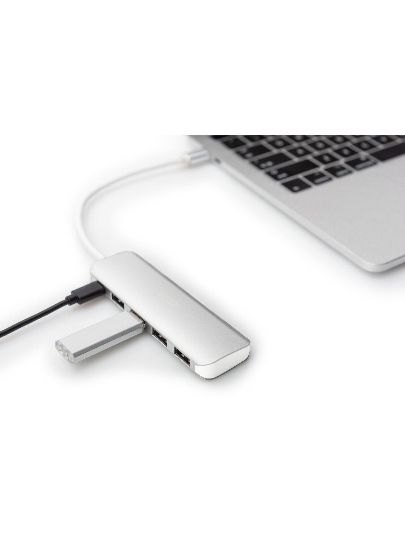 Digitus | Charging | USB Type-C 4 port hub (USB 3.0) + PD 3 Digitus | Charging | USB Type-C 4 port hub (USB 3.0) + PD 3