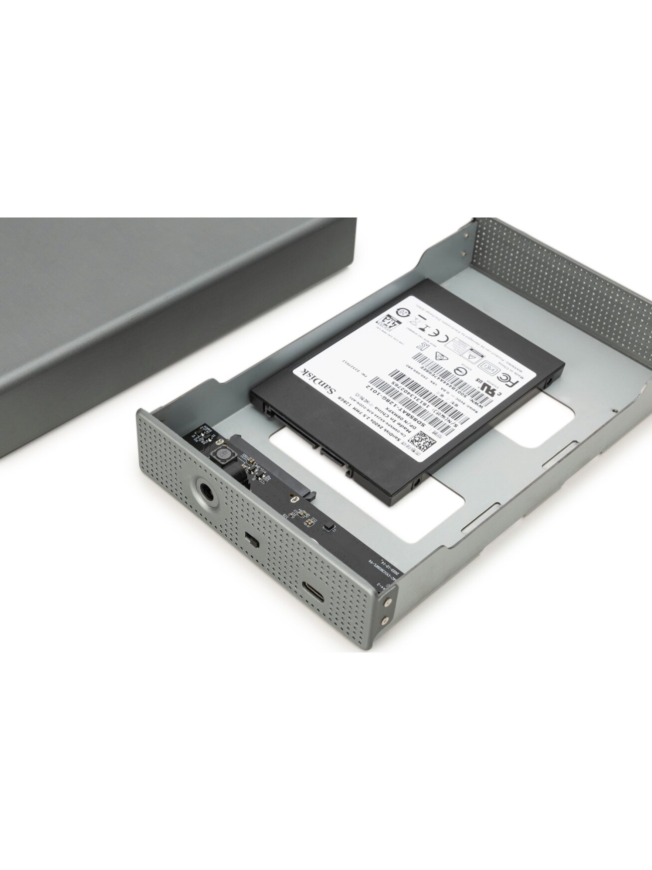 Digitus USB 3.0 hard disk enclosure, 3.5", SATA, 16TB, aluminum | DA-71106-1 5 Digitus USB 3.0 hard disk enclosure, 3.5", SATA, 16TB, aluminum | DA-71106-1 5