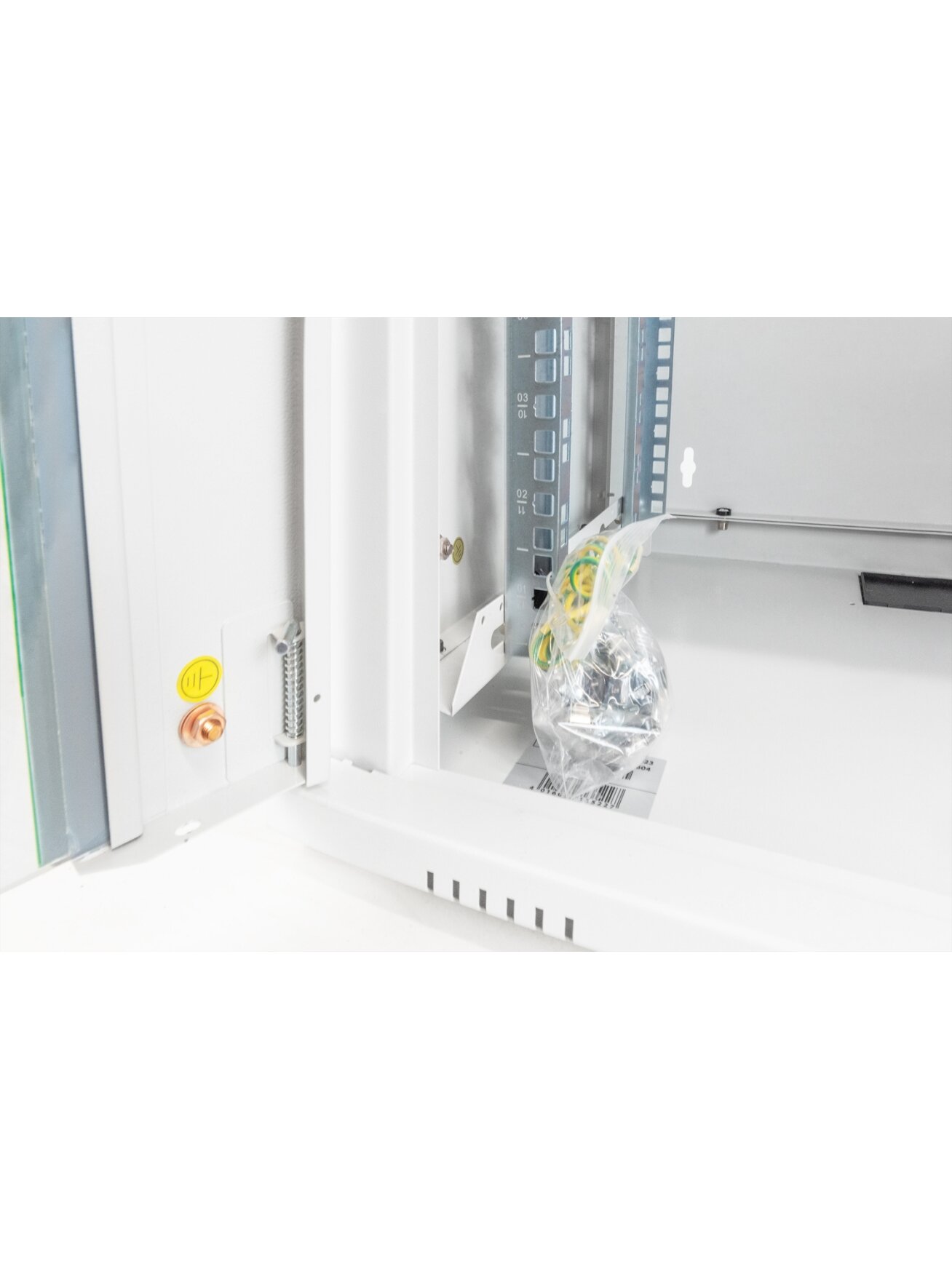 Digitus | Wall Mounting Cabinet | DN-19 12-U | IP protection class: IP20; Front door: Glass door, single opening; Cabinet type: Wall mounting cabinet; Equipment mounting depth min.-max.: 305-370 mm; Load capacity: 100 kg | Grey 2