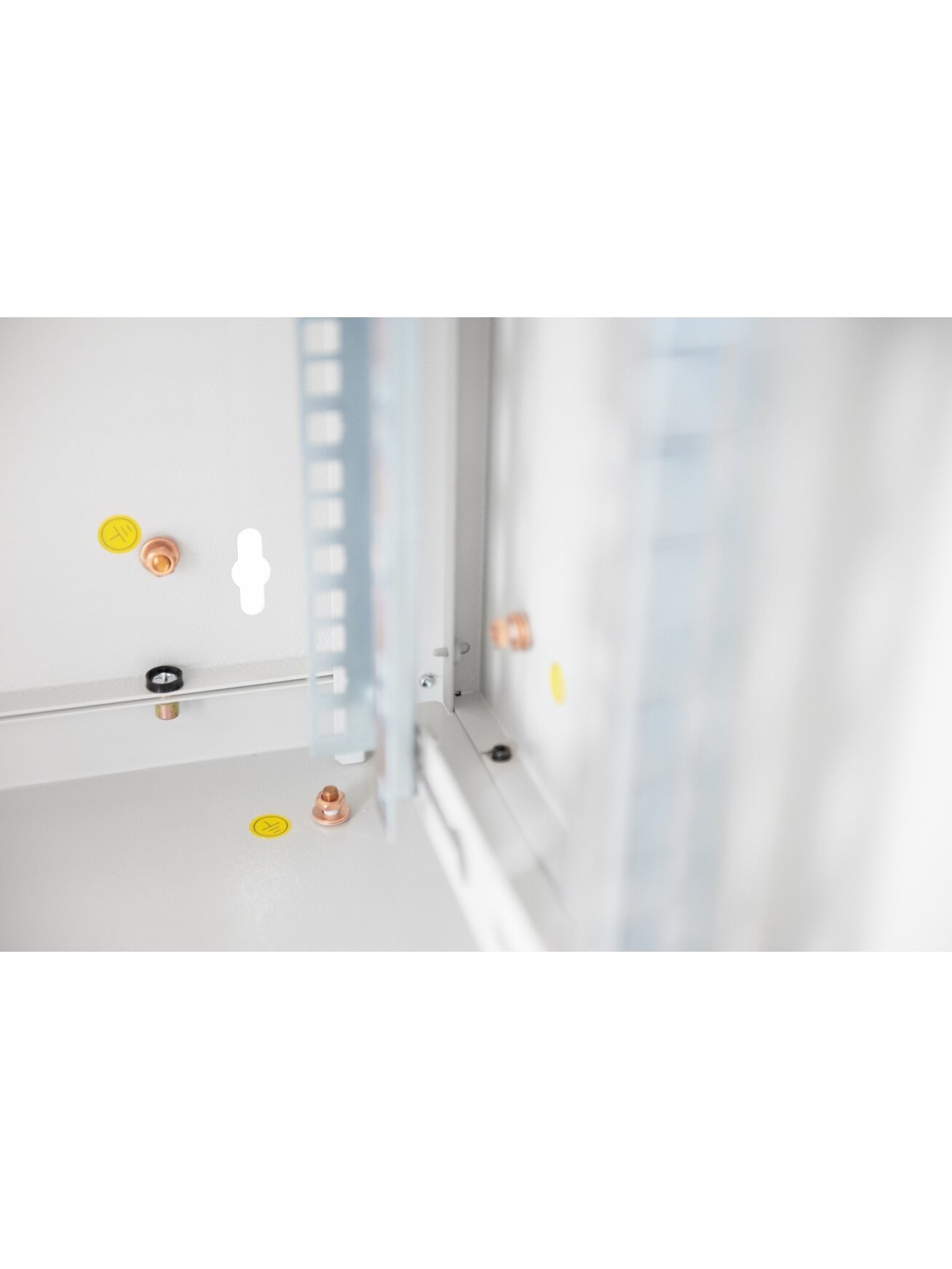 Digitus | Wall Mounting Cabinet | DN-19 12-U | IP protection class: IP20; Front door: Glass door, single opening; Cabinet type: Wall mounting cabinet; Equipment mounting depth min.-max.: 305-370 mm; Load capacity: 100 kg | Grey 4