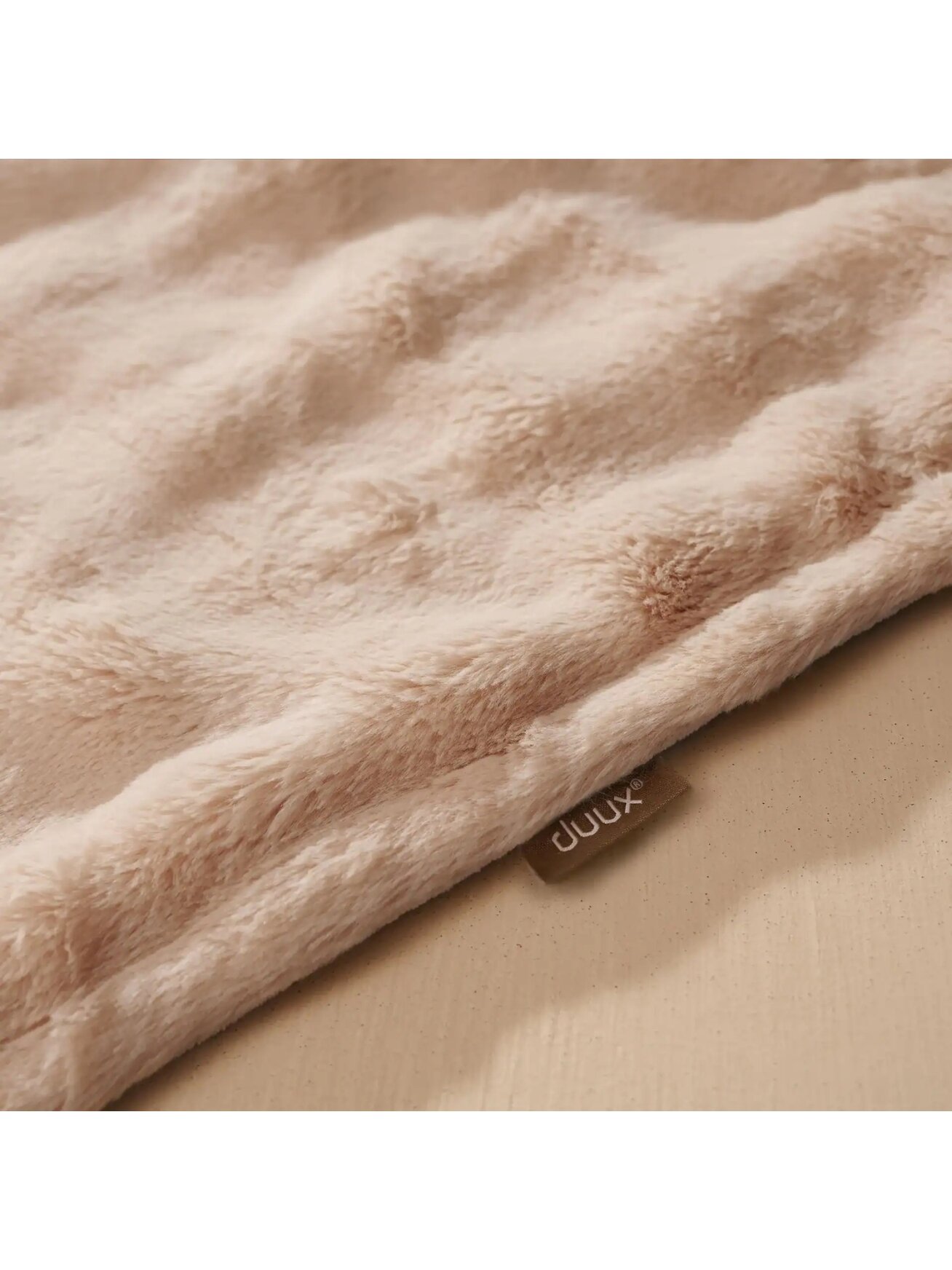 Duux Yentl Heated Overblanket, 200 x 200 cm | DXOB12 | Number of heating levels 9 | Number of persons 1 | Washable | Remote control | Premium faux fur | 200 W | Bubble Gray 5