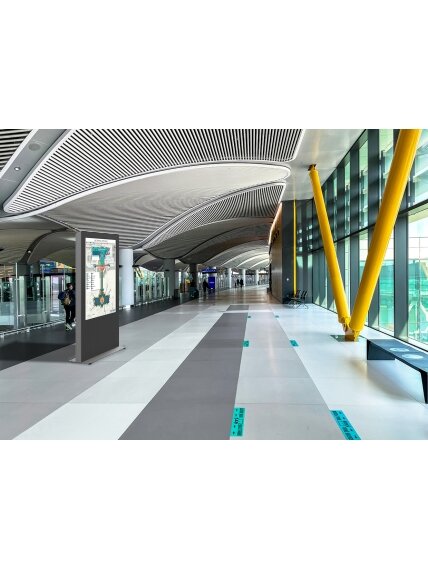 EDBAK Floor stand | IDS09.55 Indoor Public Display Totem | 55 " | Black 2 EDBAK Floor stand | IDS09.55 Indoor Public Display Totem | 55 " | Black 2