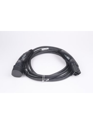 Evaka EV Charging Cable Type 2-Type 2, 22 kW, 32 A, 5 x 6 mm2, 1 x 0.5 mm2, 5 m | ITGAM3871 | Black