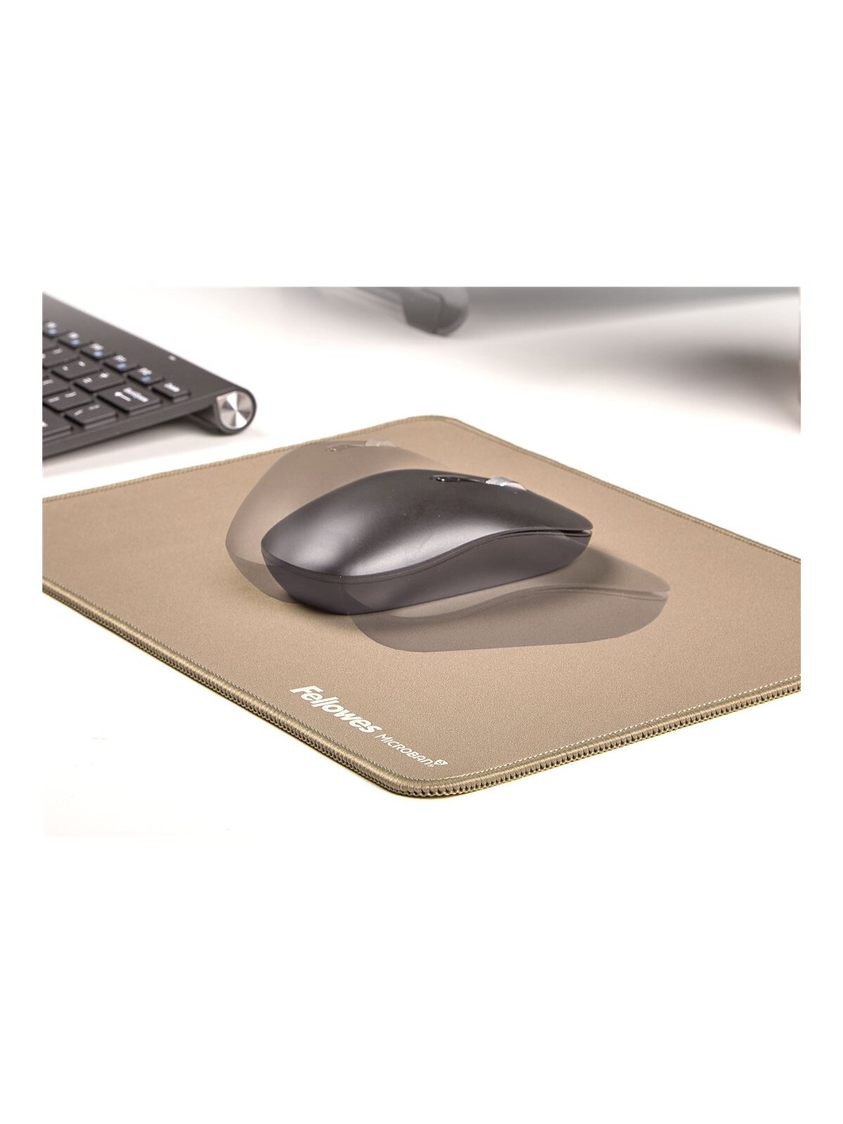 Fellowes XL Mousepad | Breyta | 280 x 210 x 2.5 mm | Sand 3 Fellowes XL Mousepad | Breyta | 280 x 210 x 2.5 mm | Sand 3