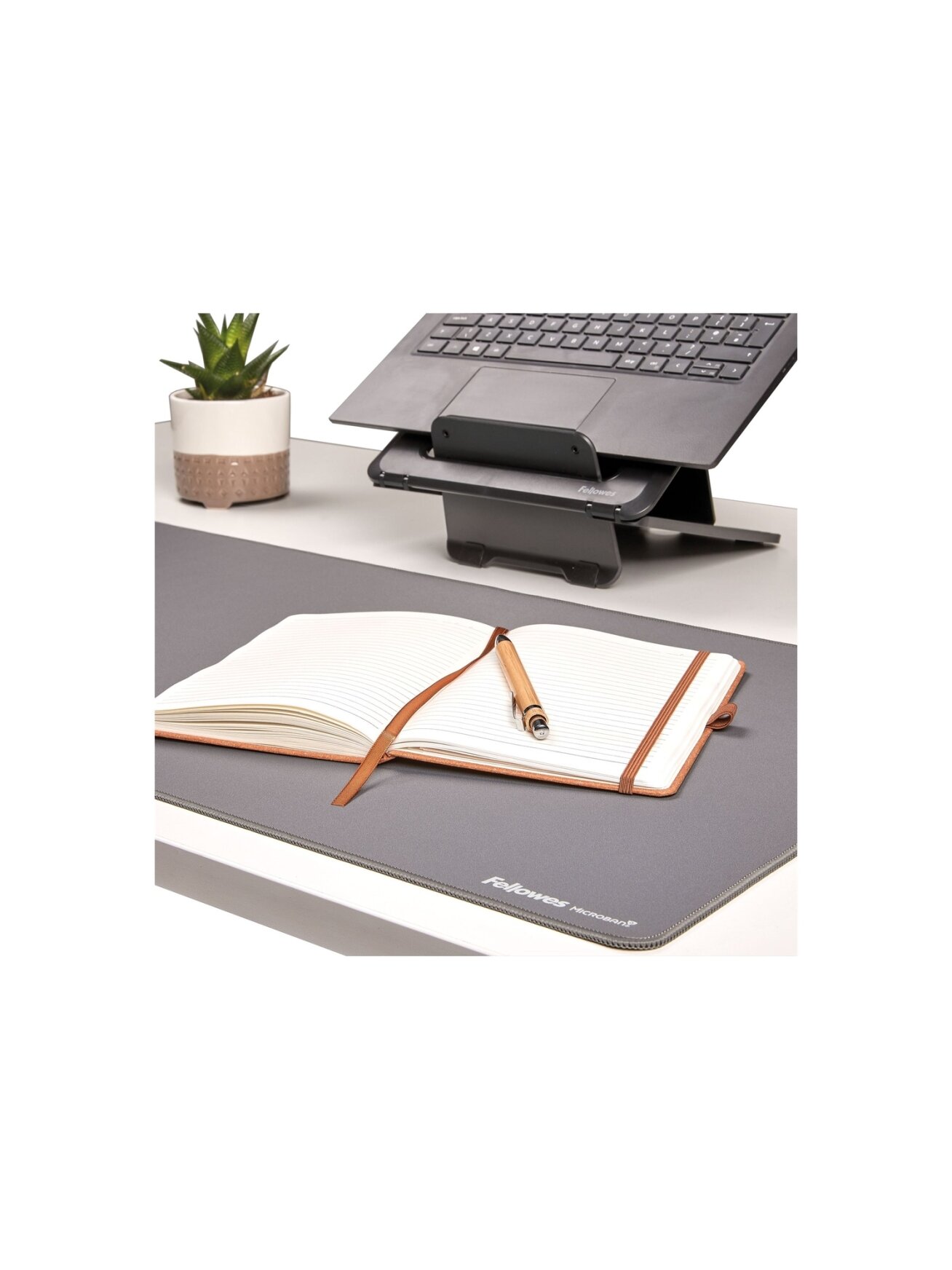 Fellowes Desk Mat | Breyta | 800 x 400 x 2.5 mm | Grey 7 Fellowes Desk Mat | Breyta | 800 x 400 x 2.5 mm | Grey 7