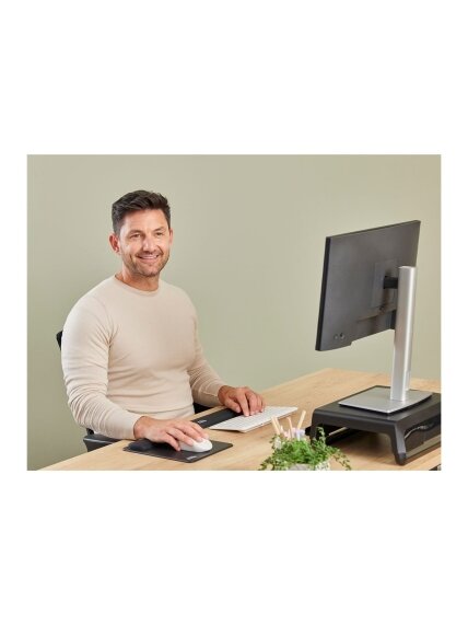 Fellowes | Breyta Compact Keyboard (TKL) Wrist Rest | Black 2 Fellowes | Breyta Compact Keyboard (TKL) Wrist Rest | Black 2