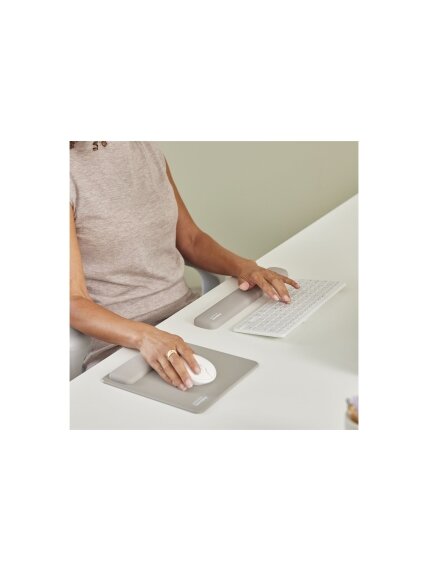 Fellowes | Breyta Compact Keyboard (TKL) Wrist Rest | Sand 4 Fellowes | Breyta Compact Keyboard (TKL) Wrist Rest | Sand 4