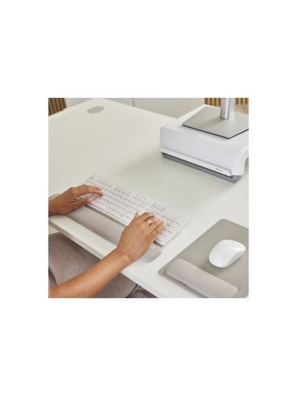 Fellowes | Breyta Keyboard Wrist Rest | Sand 4