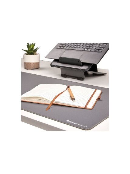 Fellowes Desk Mat | Breyta | 800 x 400 x 2.5 mm | Grey 7 Fellowes Desk Mat | Breyta | 800 x 400 x 2.5 mm | Grey 7