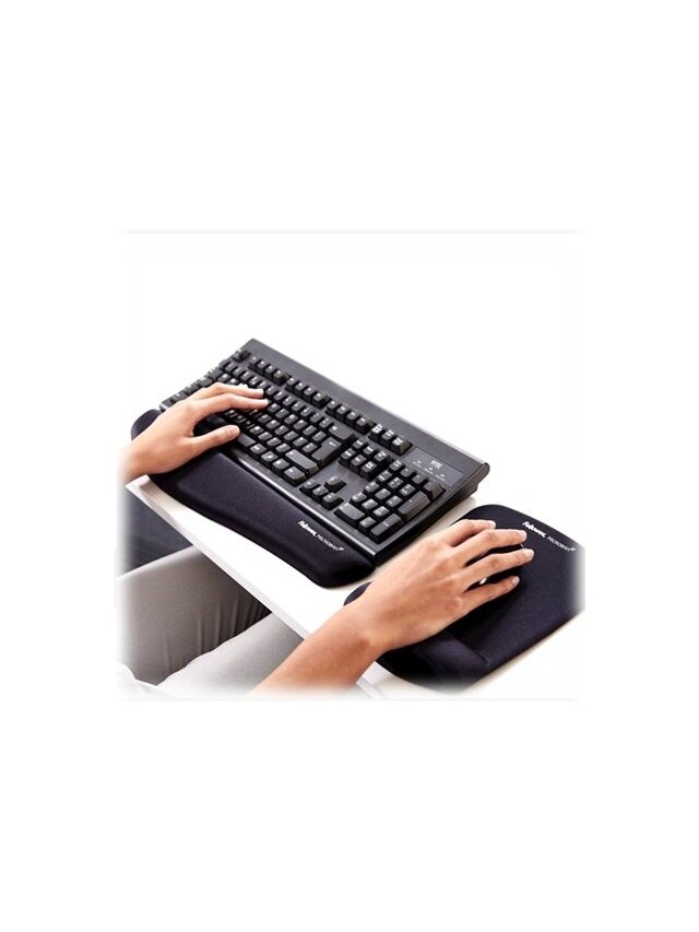 Fellowes | Mouse pad with wrist support PlushTouch | Mouse pad with wrist pillow | 238 x 184 x 25.4 mm | Black 2