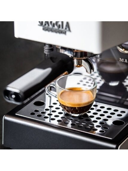 Gaggia | Coffee Maker | RI9481/13 Classic E24 | Pump pressure 15 bar | Built-in milk frother | Semi-automatic | Polar White 1 Gaggia | Coffee Maker | RI9481/13 Classic E24 | Pump pressure 15 bar | Built-in milk frother | Semi-automatic | Polar White 1
