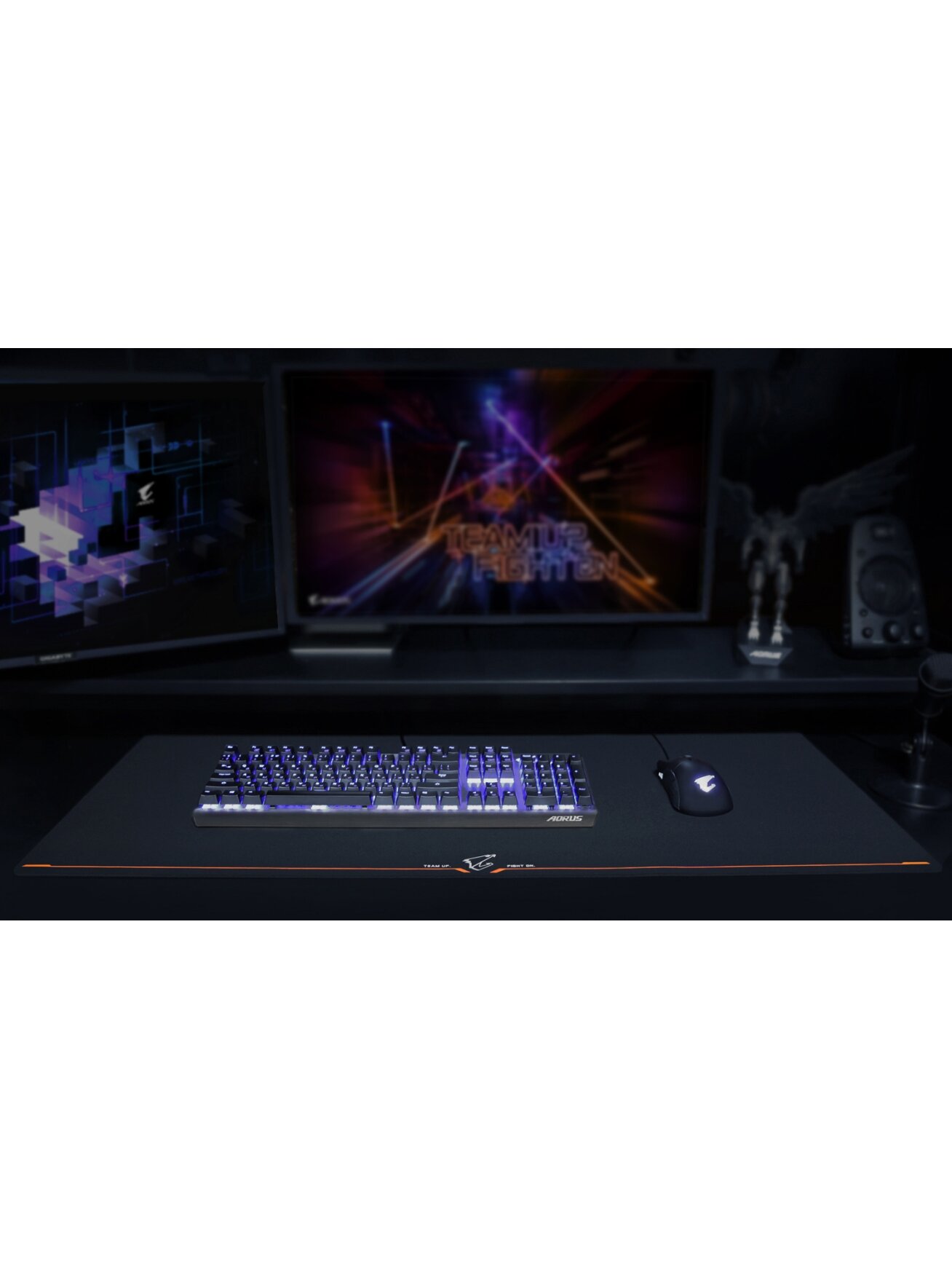 Gigabyte AMP900 | Gaming mouse pad | 900 x 360 x 3 mm | Black 6 Gigabyte AMP900 | Gaming mouse pad | 900 x 360 x 3 mm | Black 6